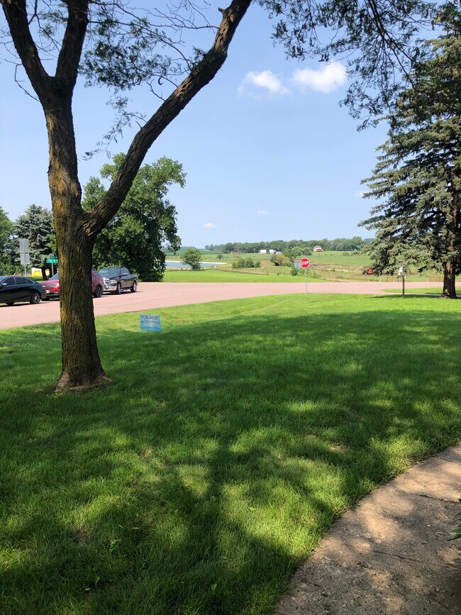 Building Photo - 100 Cliff Ave