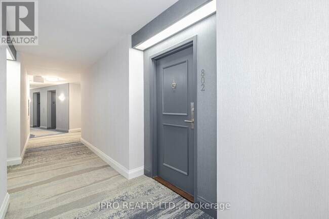Building Photo - 1230-1230 Marlborough Ct