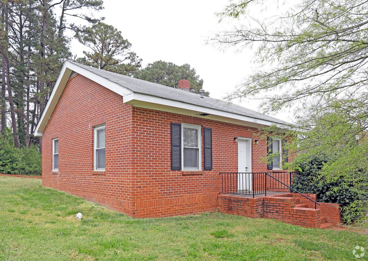 Exterior - 2620-2630 Avent Ferry Rd