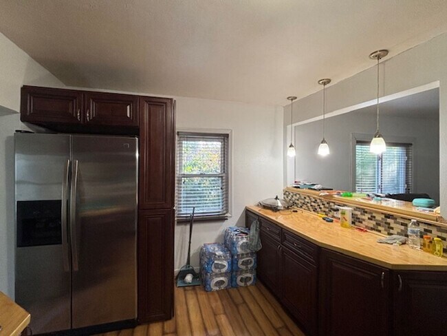 Foto del edificio - Cute & Cozy 2 BR/1 BA Single Family Home i...