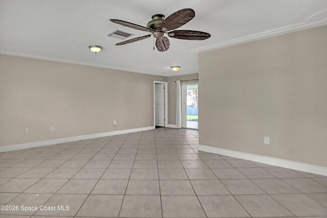 Building Photo - 410 Sparrow Dr