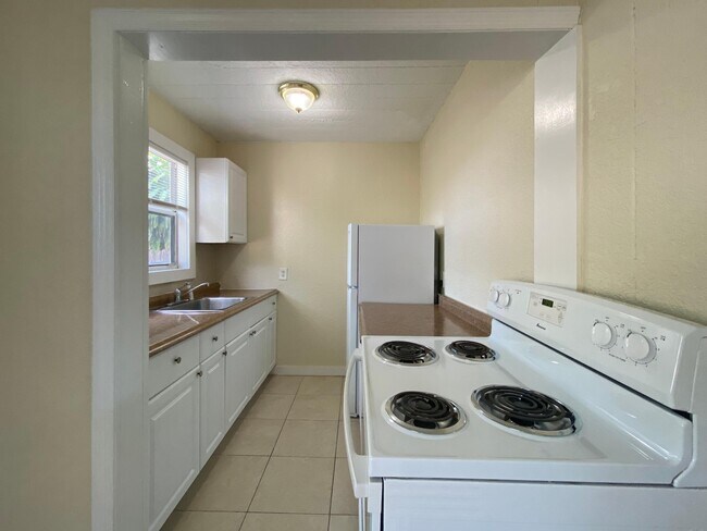 Foto del edificio - 5004 Webster Ave