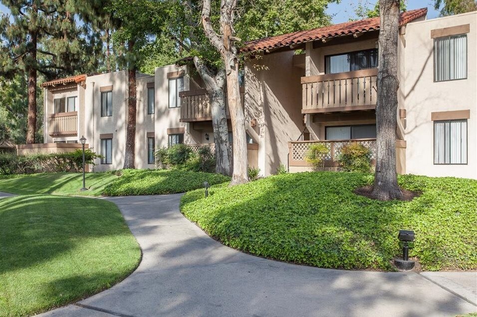 Foto principal - 1907 Deerpark Dr