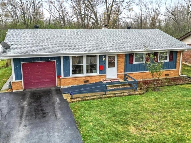 Foto del edificio - 3317 Hickory Ln