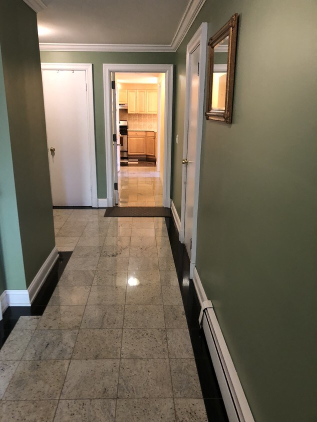 Foto principal - 144-32 25th Rd