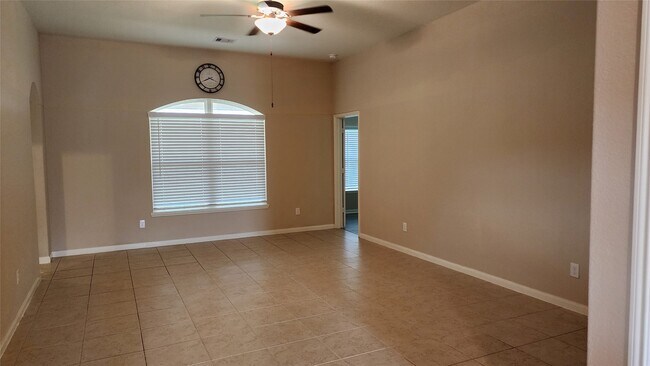 Foto del edificio - 21326 Echo Manor Dr