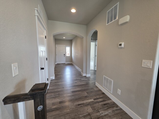 Foto del edificio - 9744 Picket Fence Way