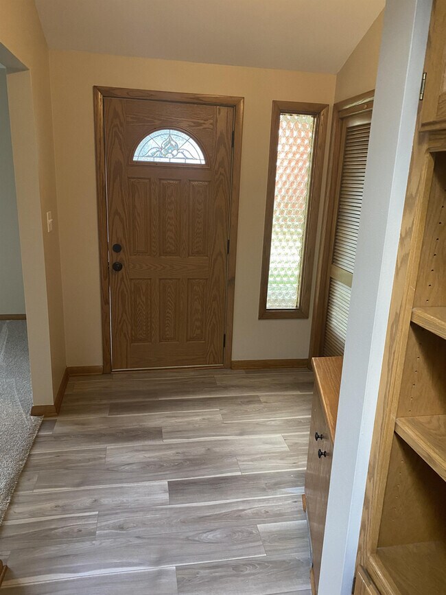 Foto del edificio - 18105 Milwaukee Ave