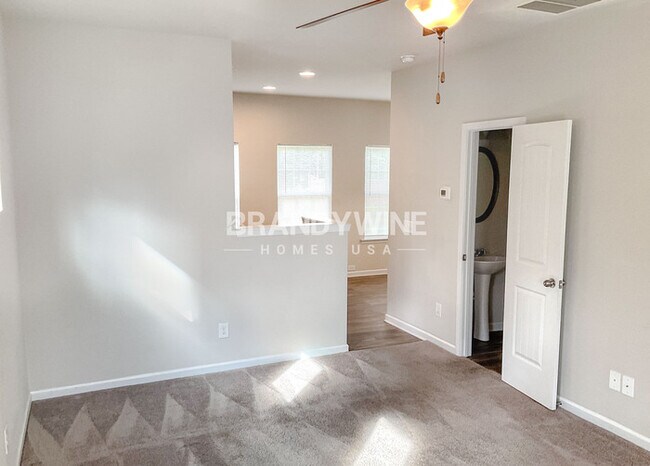 Foto del edificio - 108 Howard Ave