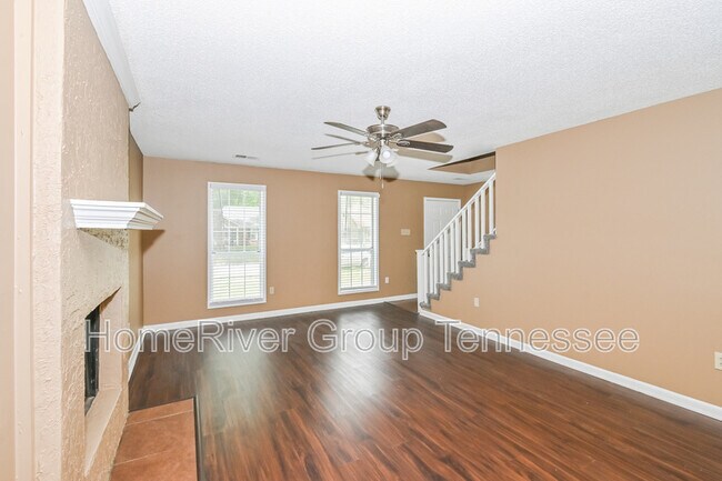 Building Photo - 7391 Hollorn Ln