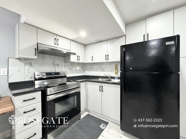 Photo du bâtiment - Bright 2-Bedroom Basement Apartment with Parking in Brampton