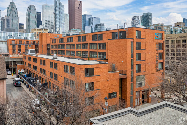 Building Photo - Crombie Park Apartments