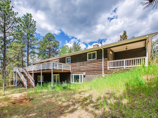 Building Photo - 34586 Circle Dr