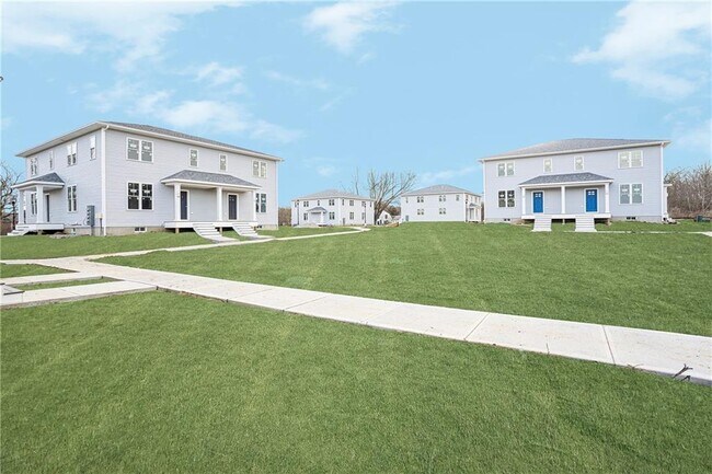 Building Photo - 50 Hopkins Ln