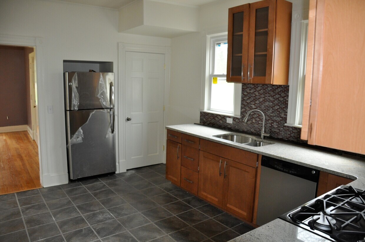 Kitchen again - 55 Mountain Ave