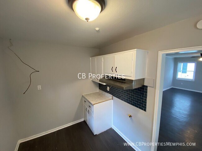 Building Photo - $250 Visa Gift Card Promo!!