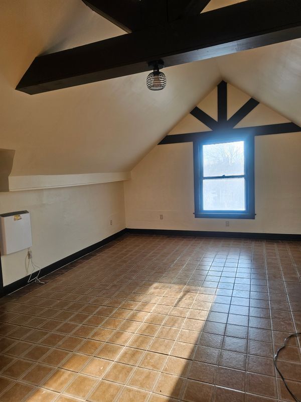 Building Photo - 714 Buffalo Ave