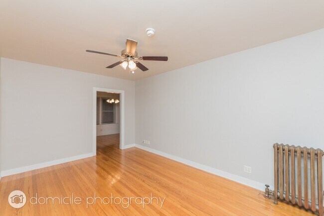 Foto del edificio - 3115 W Foster Ave