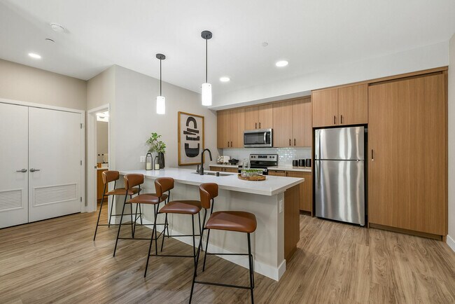 181-web-o-mls-775-n-6th-st - The Hayley