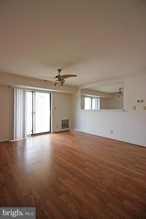 Foto del edificio - 102 Chesterfield Ln