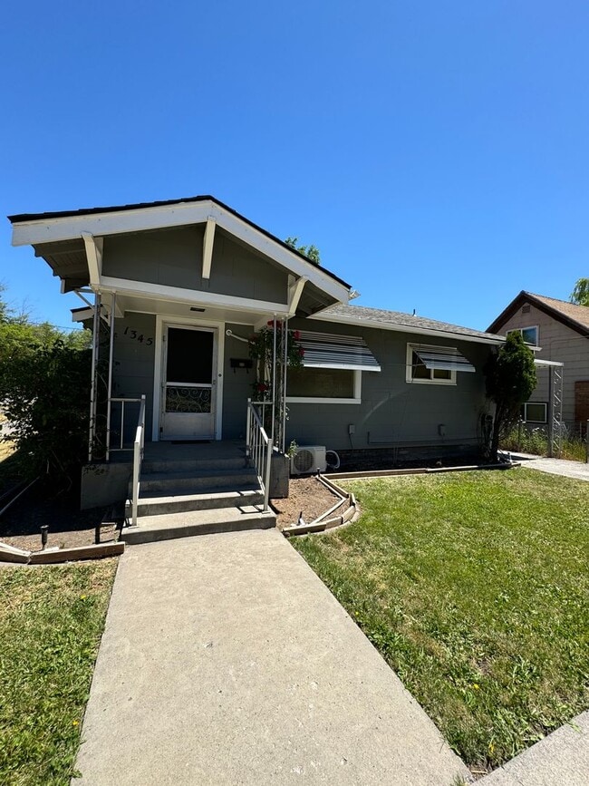 Building Photo - 1345 Sargent Ave