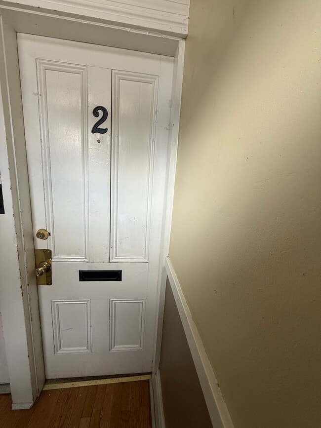 Building Photo - 128 S West St