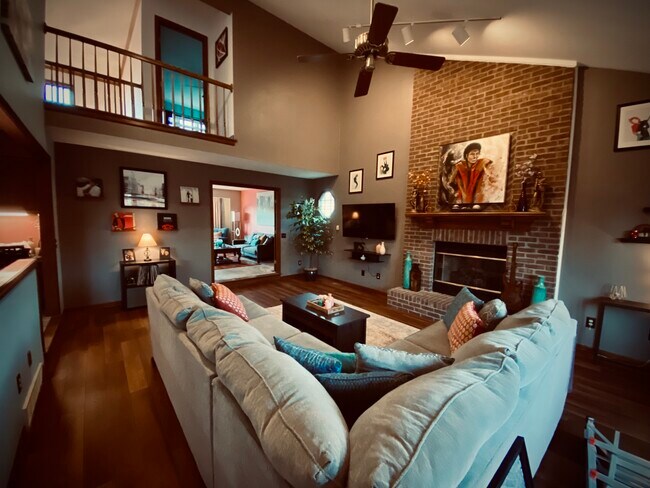 Foto del edificio - 7963 Indian Creek Ln
