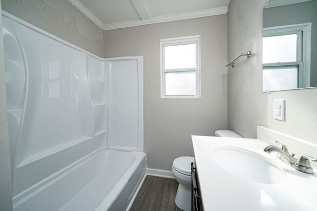 Building Photo - Adorable Two Bedroom House in Augusta!