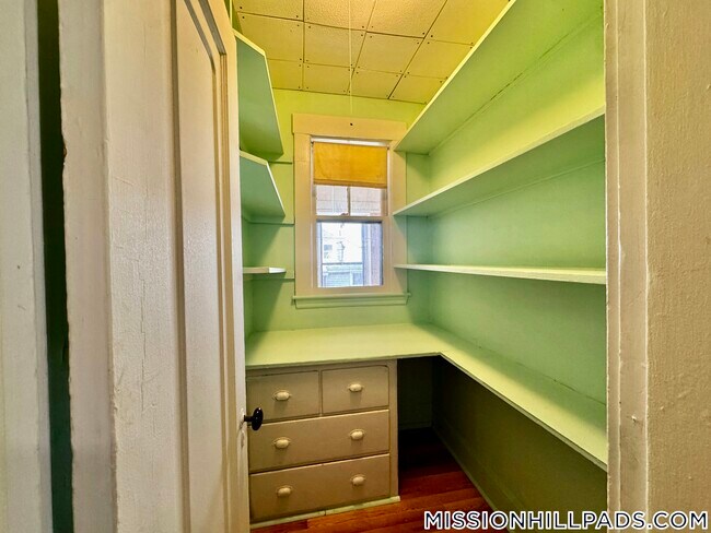 Foto del edificio - 155-157 Hillside St.