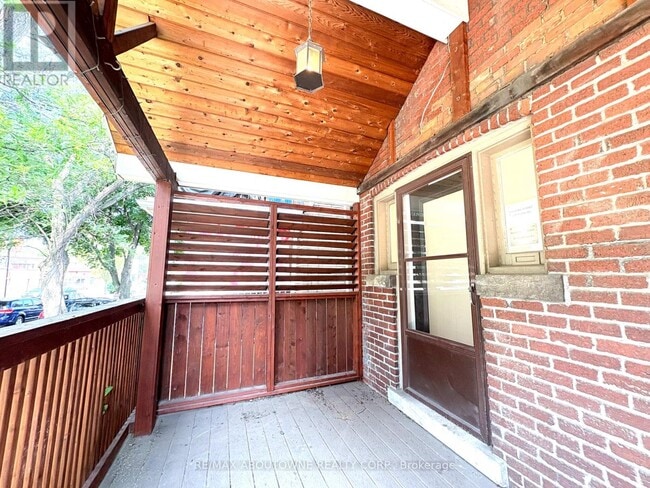 Photo du bâtiment - 19 Proctor Blvd