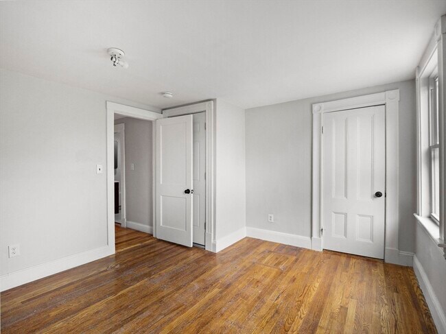 Building Photo - 149 Mountain Ave