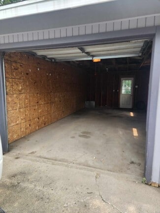 Building Photo - 615 1st Ave SE