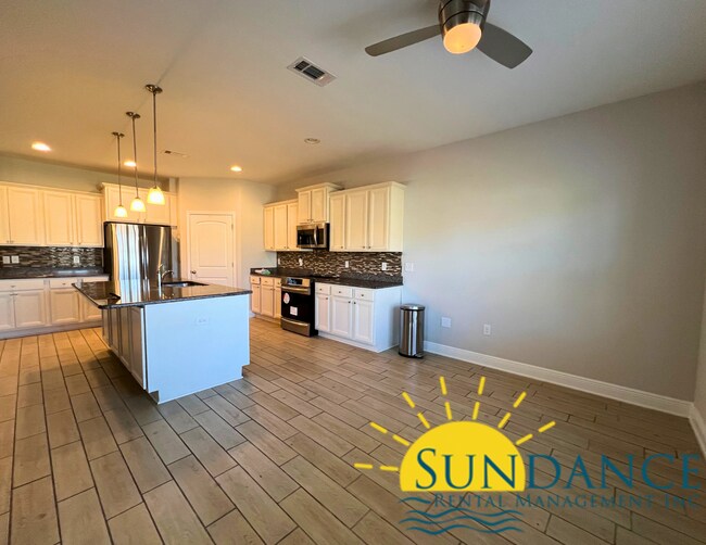 Foto del edificio - Community Pool and Solar in a great Crestv...