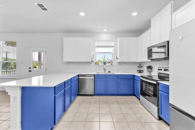 Building Photo - 15836 Selene View