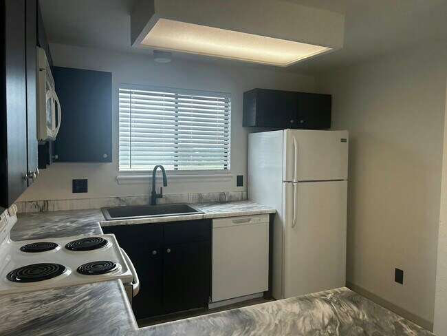 Photo - 2715 W 86th Ave Apartment