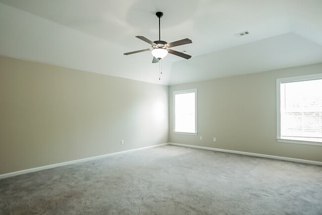 Building Photo - 461 Sebastian Dr