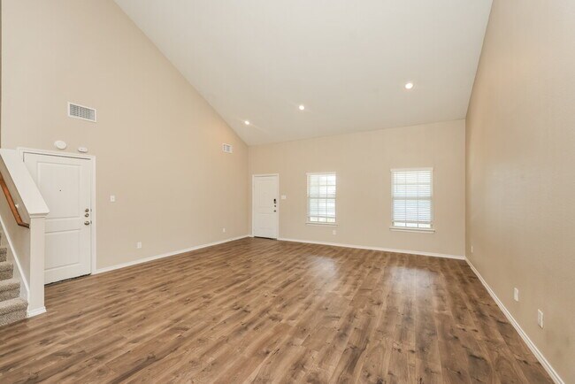 Foto del edificio - 2609 Hutchins Dr