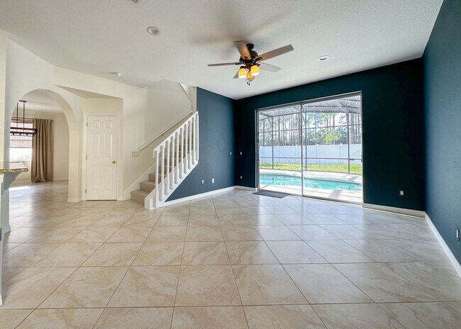 Foto del edificio - 624 Oxford Drive, Davenport For Rent