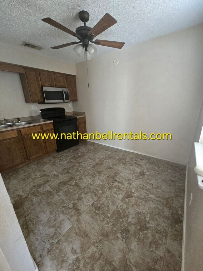 Foto del edificio - Sugar Creek Apartments