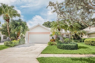 Building Photo - 8593 Wakefield Dr