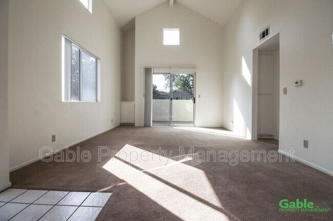 Foto del edificio - 24450 Leonard Tree Ln