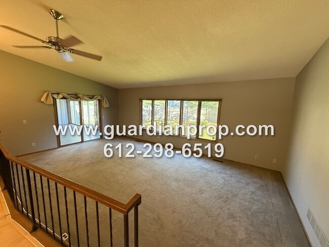 Building Photo - Rambler with Open Floor Plan Available Now...