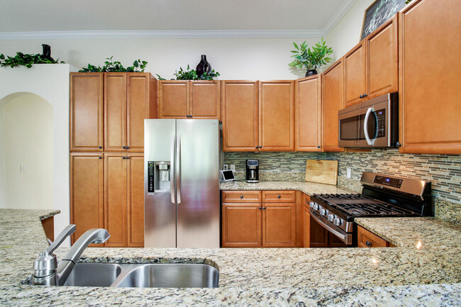 Building Photo - 421 SW Crabapple Cove