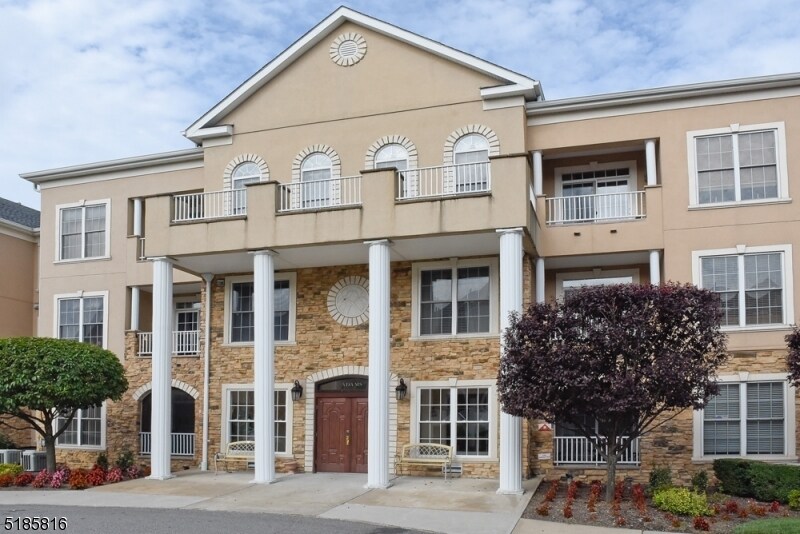 Foto principal - 1210 Franklin Ln