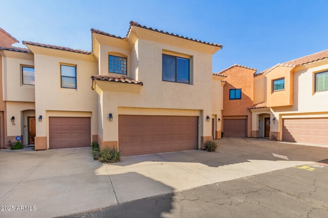 Building Photo - 1102 W Glendale Ave