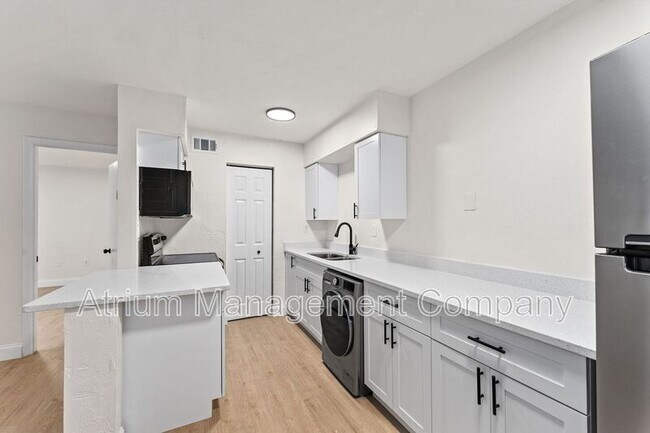 Foto del edificio - 1220 NW 12th St