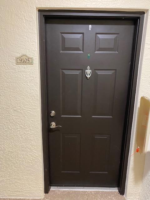 Foto del edificio - 9857 Baywinds Blvd