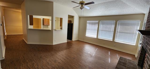 Building Photo - 2204 Turf Club Dr