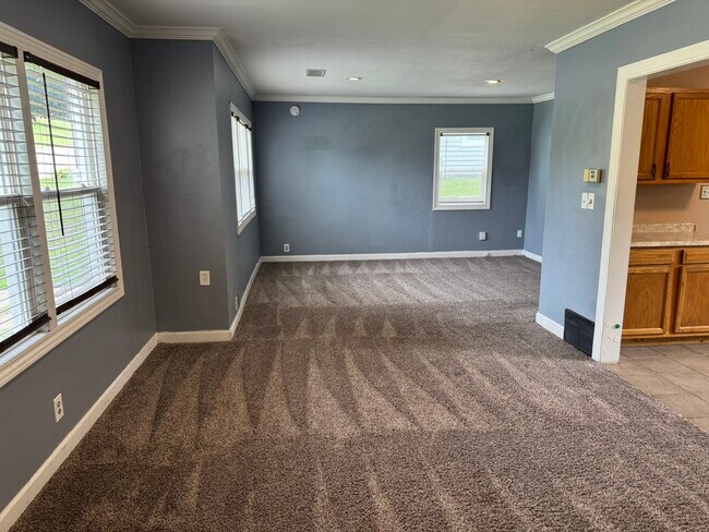 Building Photo - 601 23rd St