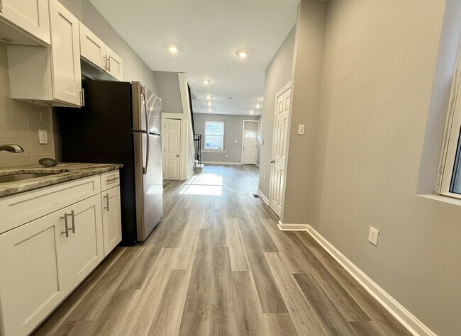 Foto del edificio - 7019 Saybrook Ave